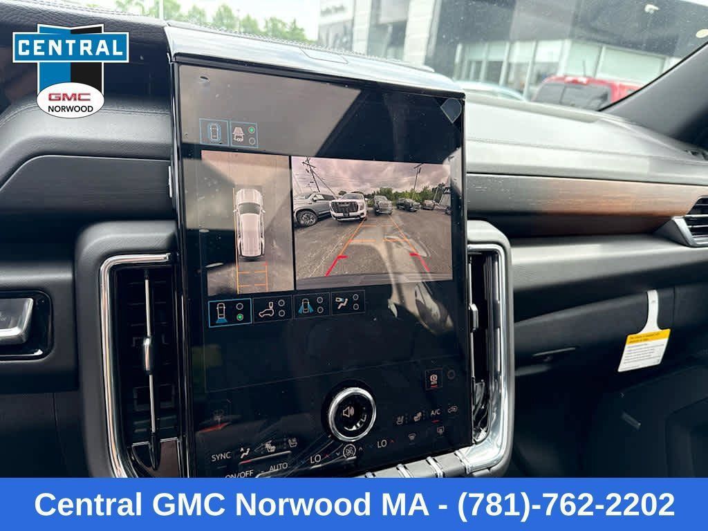 New 2026 GMC Yukon Denali w/ Sun & Power Step Package AWD/4WD image 19