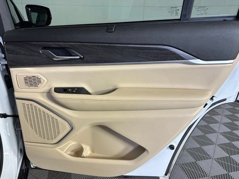 Certified 2025 Jeep Grand Cherokee L Limited w/ Luxury Tech Group II AWD/4WD image 46