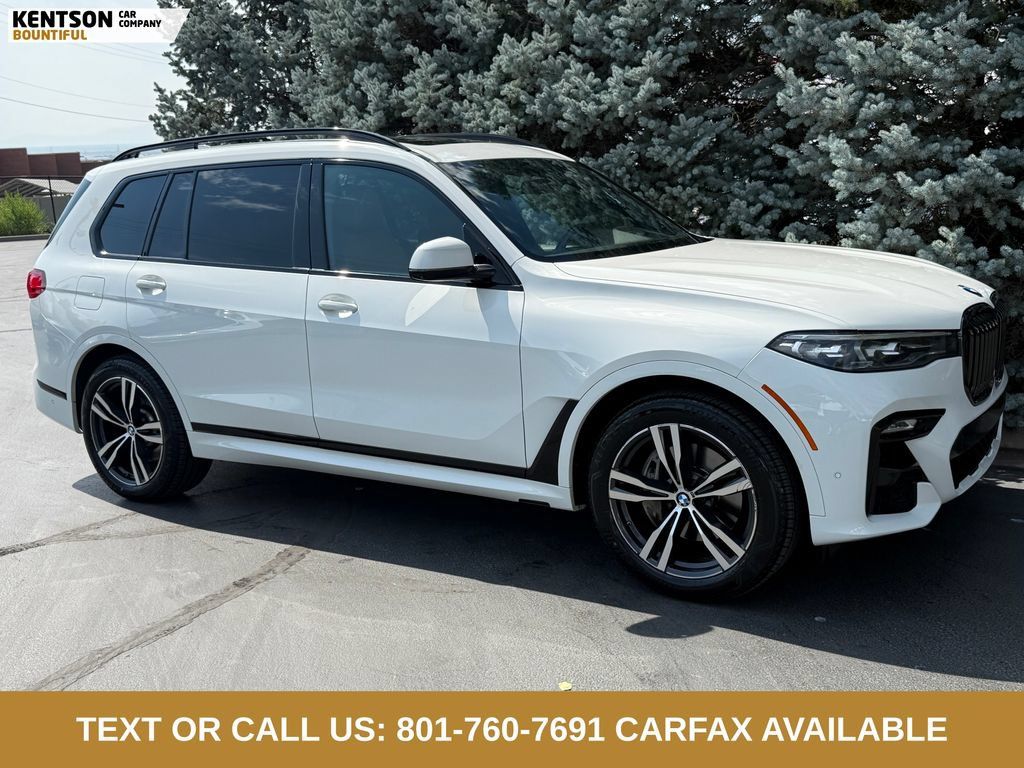 Used 2022 BMW X7 xDrive40i w/ M Sport Package AWD/4WD image 11