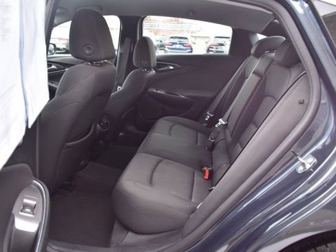 Used 2020 Chevrolet Malibu LT image 30
