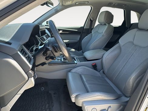 Used 2019 Audi Q5 2.0T Premium Plus w/ Premium Plus Package AWD/4WD image 14
