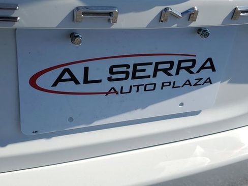 Used 2022 Toyota Camry SE FWD image 6
