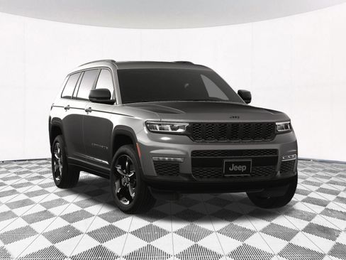 New 2025 Jeep Grand Cherokee L Limited w/ Black Appearance Package image 11