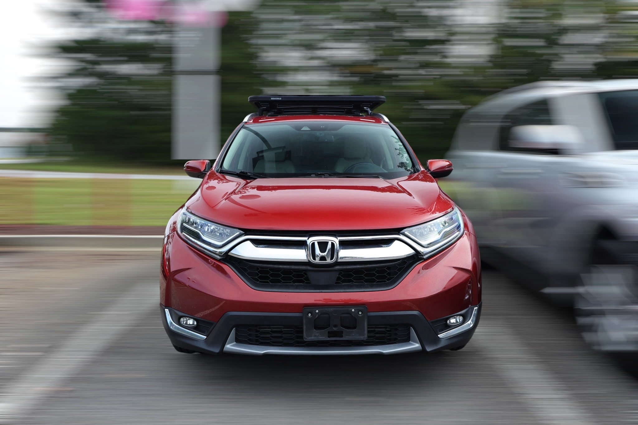 Used 2018 Honda CR-V Touring image 2