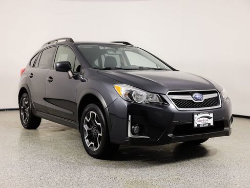 Used 2017 Subaru Crosstrek 2.0i Premium image 11