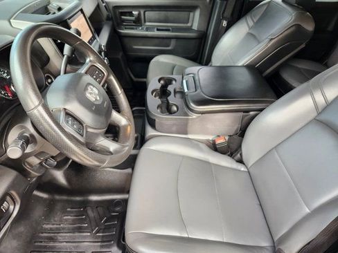 Used 2022 RAM 3500 Tradesman w/ Chrome Appearance Group image 4