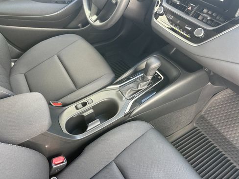 Used 2025 Toyota Corolla LE w/ Convenience Package FWD image 15