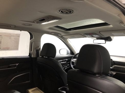 New 2025 Kia Telluride EX w/ EX Captain's Chair Package image 12