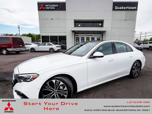 Used 2025 Mercedes-Benz E 350 4MATIC Sedan image 1