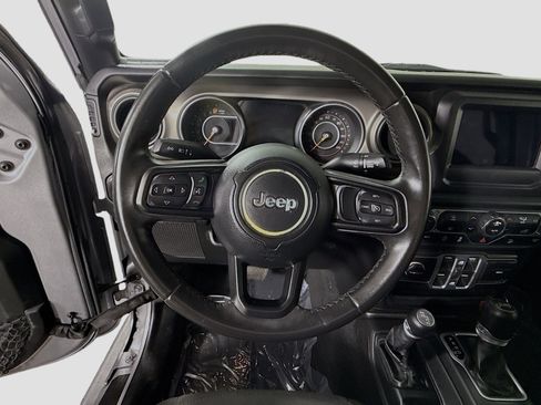 Used 2018 Jeep Wrangler Unlimited Sport S image 13
