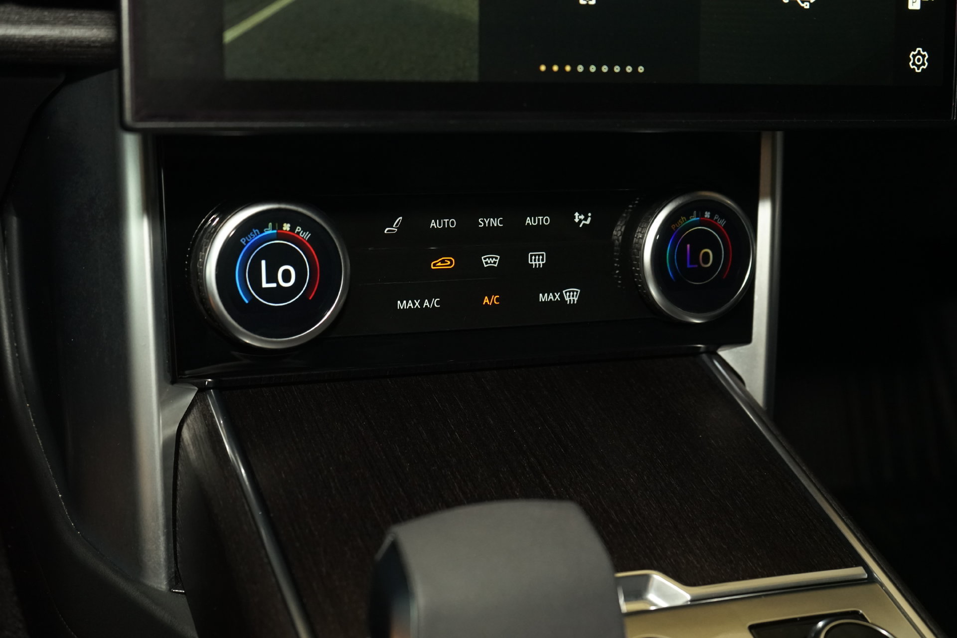 Used 2023 Land Rover Range Rover SE AWD/4WD image 20