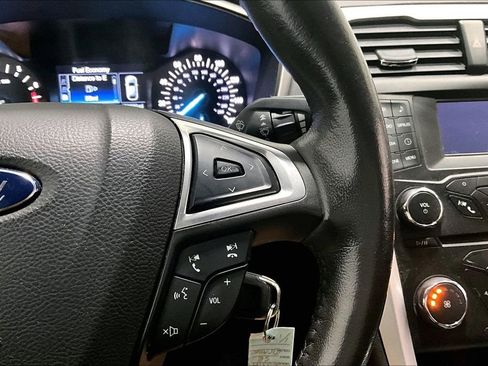 Used 2014 Ford Fusion SE w/ Equipment Group 201A image 12