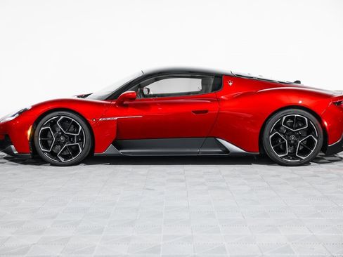 Used 2022 Maserati MC20 Coupe image 13