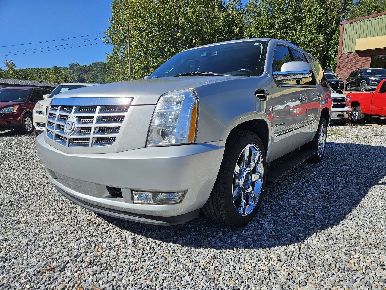 Used 2010 Cadillac Escalade Premium AWD/4WD image 4