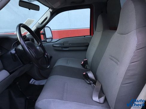 Used 2004 Ford F350 XLT image 26