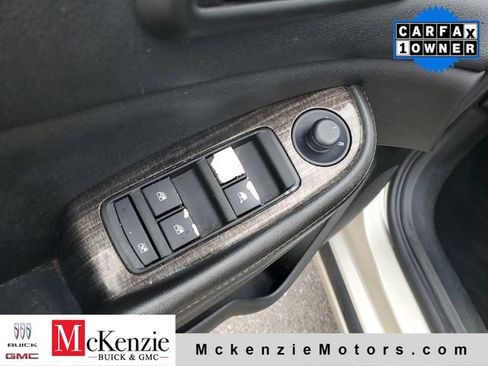 Used 2015 Chevrolet Malibu LT w/ Power Convenience Package FWD image 9