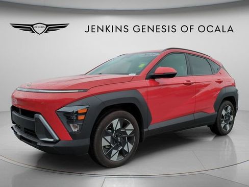 Used 2024 Hyundai Kona SEL w/ Convenience Package FWD image 7