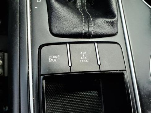 Used 2018 Kia Sorento AWD image 18