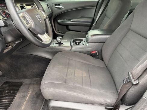 Used 2014 Dodge Charger SE image 10