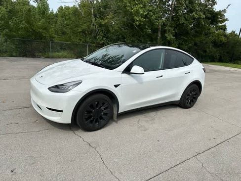 Used 2022 Tesla Model Y Long Range AWD/4WD image 13