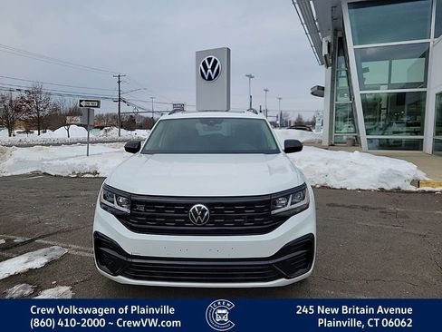 Used 2023 Volkswagen Atlas SEL R-Line image 2