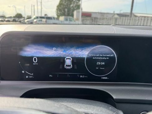 Used 2024 Kia Seltos EX AWD/4WD image 12