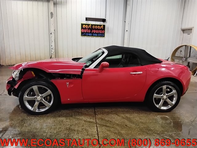 Used 2007 Pontiac Solstice GXP w/ Premium Package RWD image 2