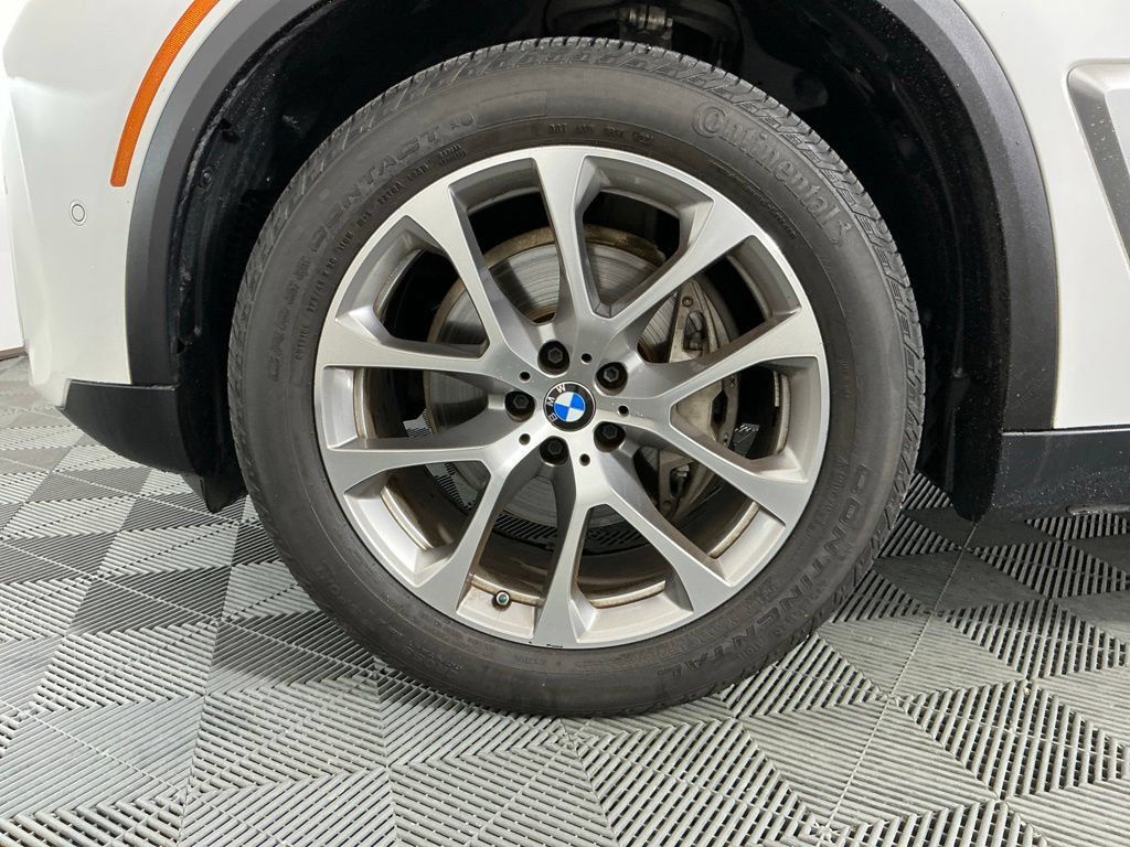 Certified 2024 BMW X5 xDrive40i w/ Premium Package AWD/4WD image 34