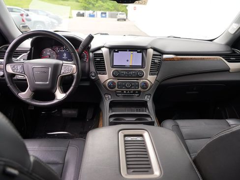 Used 2016 GMC Yukon Denali w/ Open Road Package AWD/4WD image 27