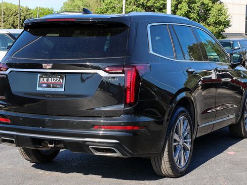 Used 2021 Cadillac XT6 Premium Luxury AWD/4WD image 12