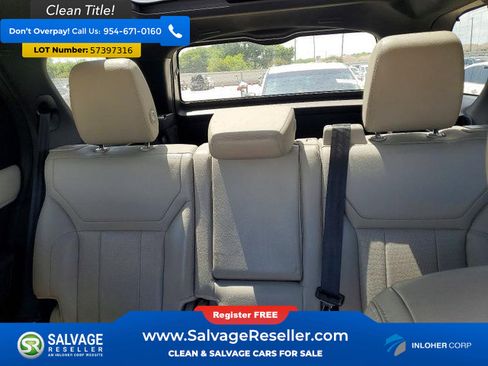 Used 2019 Land Rover Discovery SE AWD/4WD image 13