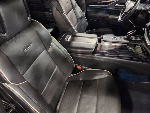 Used 2021 Cadillac Escalade ESV Sport AWD/4WD image 32