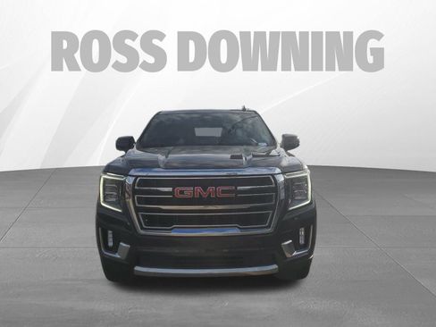 Used 2023 GMC Yukon XL SLT w/ SLT Luxury Package image 2