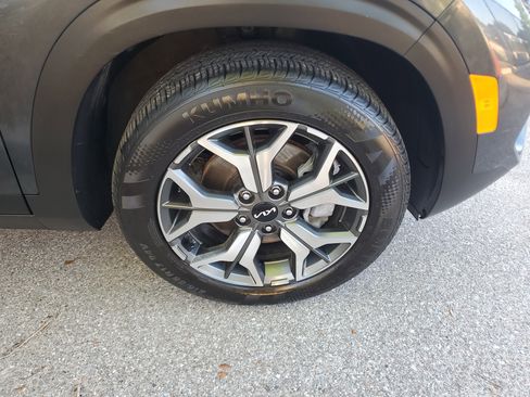 Used 2023 Kia Seltos EX AWD/4WD image 27