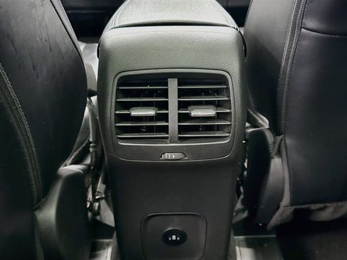 Used 2025 Ford Escape Platinum AWD/4WD image 28
