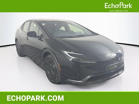 Used 2026 Toyota Prius LE FWD image 1