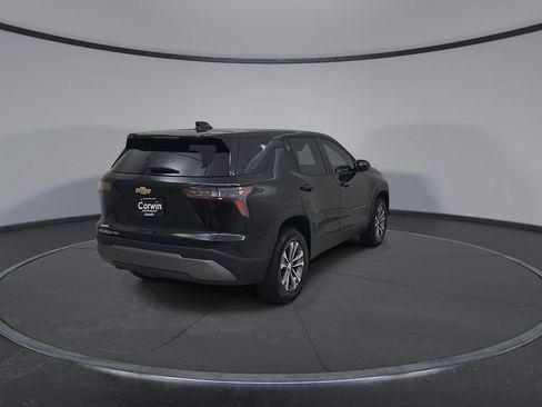 Used 2026 Chevrolet Equinox LT AWD/4WD image 16