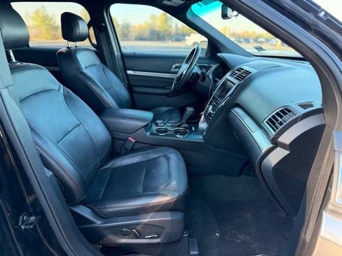 Used 2016 Ford Explorer Sport w/ Equipment Group 401A AWD/4WD image 13