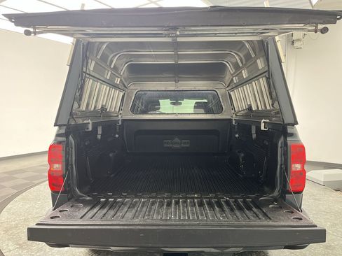 Used 2018 Chevrolet Silverado 1500 LT image 25