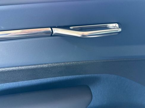 New 2026 Volvo EX30 Plus w/ Protection Package Premier image 12