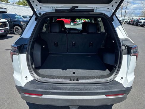 Used 2026 Chevrolet Equinox LT w/ Convenience Package II AWD/4WD image 6