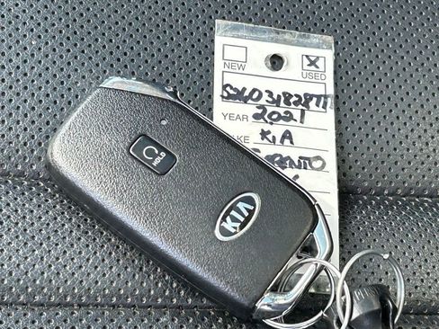 Used 2021 Kia Sorento SX FWD image 56
