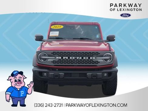 Used 2025 Ford Bronco Badlands AWD/4WD image 8