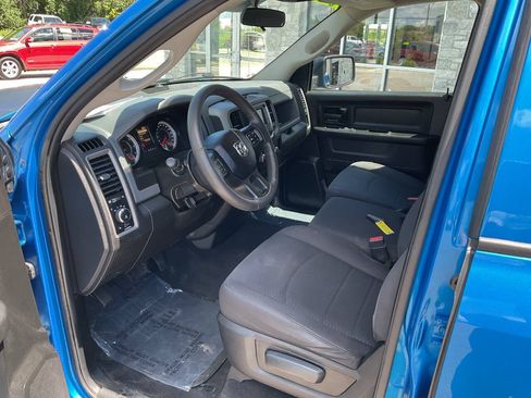 Used 2019 RAM 1500 Express w/ Express Value Package AWD/4WD image 15