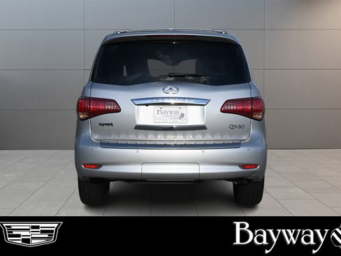 Used 2015 INFINITI QX80 Luxe w/ 22" Wheel Package image 6