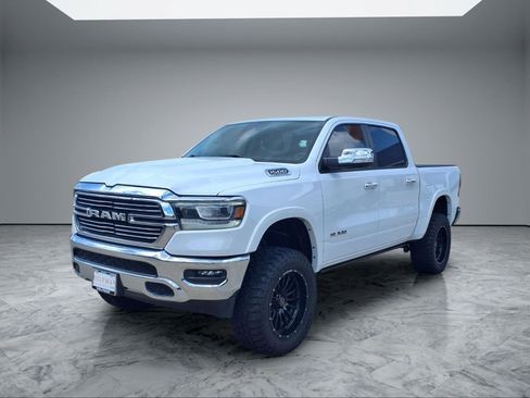 Used 2022 RAM 1500 Laramie AWD/4WD image 3