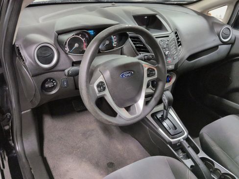 Used 2019 Ford Fiesta SE image 12