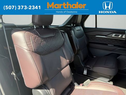 Used 2026 Ford Explorer Platinum w/ LUX Leather Package AWD/4WD image 18