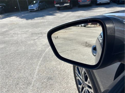 Used 2021 Ford Escape SEL image 18