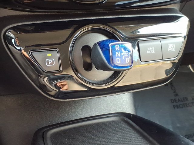 Used 2019 Toyota Prius LE FWD image 25